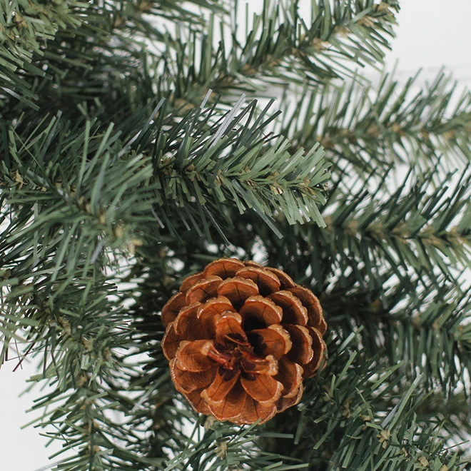 Holiday Living Christmas Scottsdale Pine Garland Green 9-ft 3 Holiday Living Christmas Scottsdale Pine Garland Green 9-ft