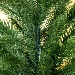 HomCom 4-ft Leg Base Full Rightside-Up Green Artificial Christmas Tree 8 HomCom 4-ft Leg Base Full Rightside-Up Green Artificial Christmas Tree -Northlight Paradise 331003184 AlternateImage4 l