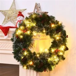 Costway 24-in Pre-Lit Indoor/Outdoor Battery-Operated Green Berry Artificial Christmas Wreath With Warm White LED -Northlight Paradise 331054222 AlternateImage2 l