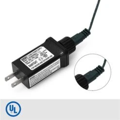 Costway 8-ft Pre-Lit Artificial Christmas Tree Hinged With 600 LED Lights And Pine Cones -Northlight Paradise 331060028 AlternateImage2 l