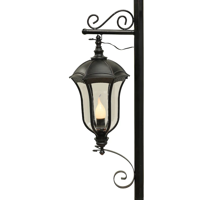 Holiday Living Christmas Lamp Post Illuminated With Berries 5-ft 6 Holiday Living Christmas Lamp Post Illuminated With Berries 5-ft - Image 4