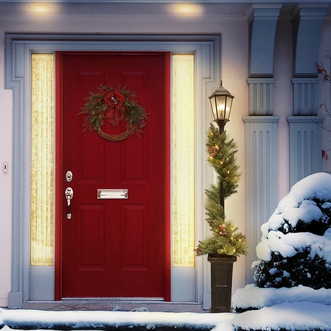 Holiday Living LED Potted Decorative Christmas Lamp Post 7-ft 5 Holiday Living LED Potted Decorative Christmas Lamp Post 7-ft - Image 3